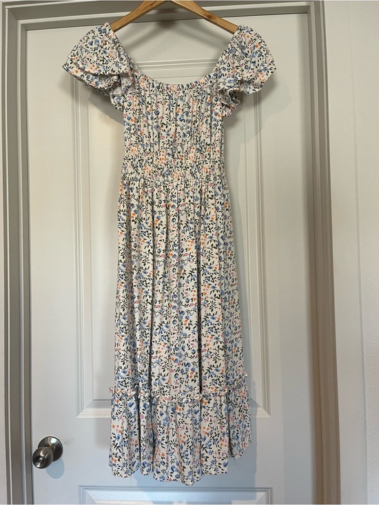 Jessica Simpson Other - Jessica Simpson Girls Cream Dress with Blue and Peach Floral Print XL (14/16)